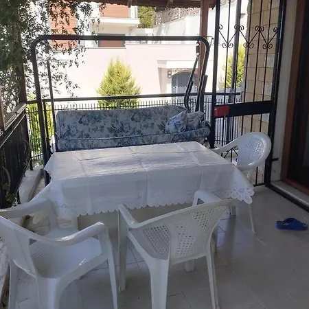 Olimpik Yuzme Havuzlu Luks Triplex Villa
